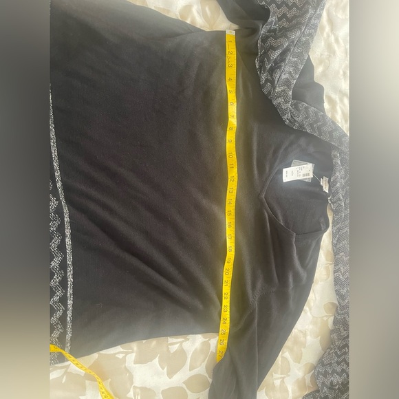 Stylish Black and Gray Women's Sweater - Picture 8 of 9